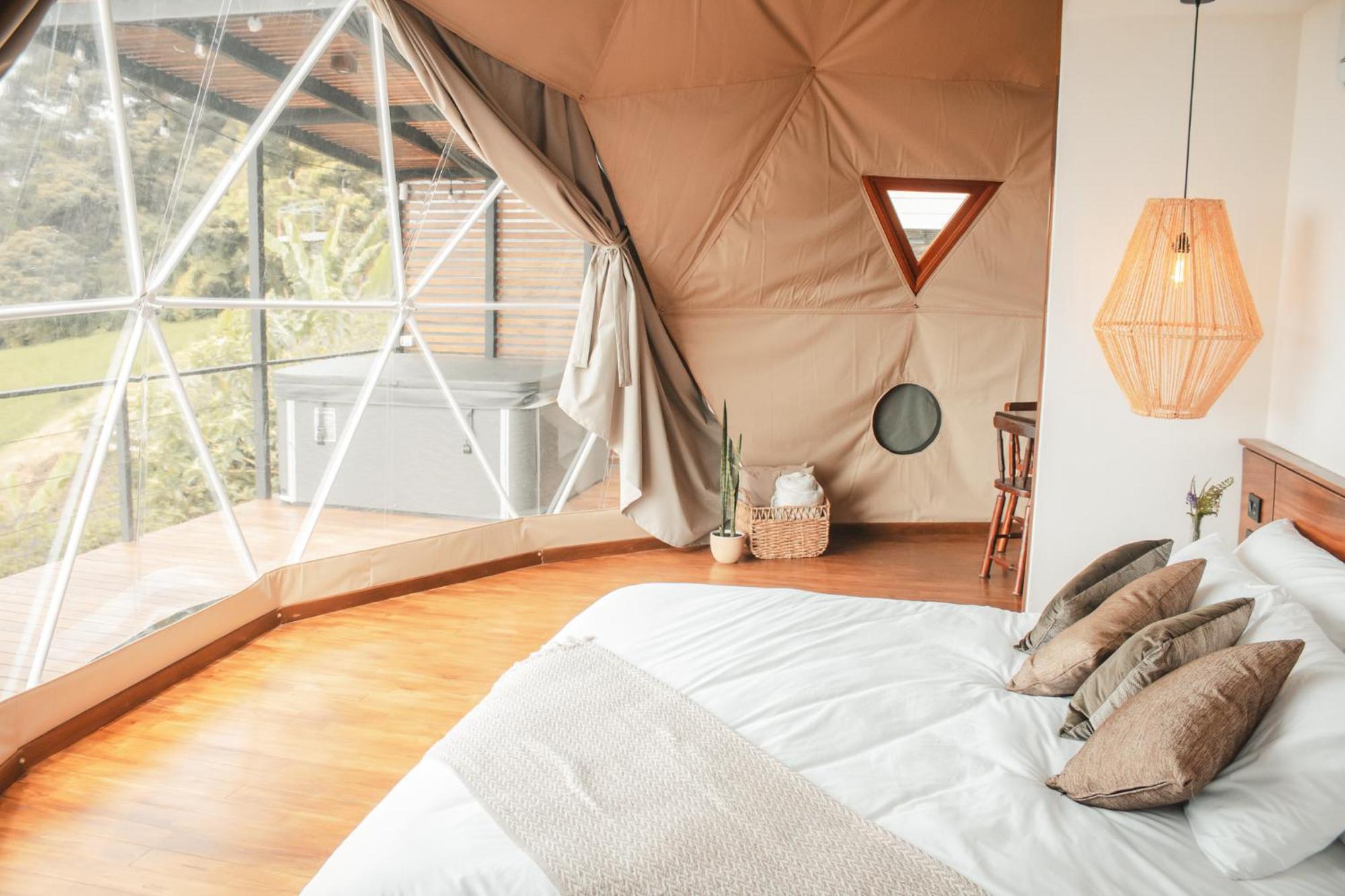 Ananta Forest - Glamping Dome - Hot Tub - Sunset & Gulf View Monteverde