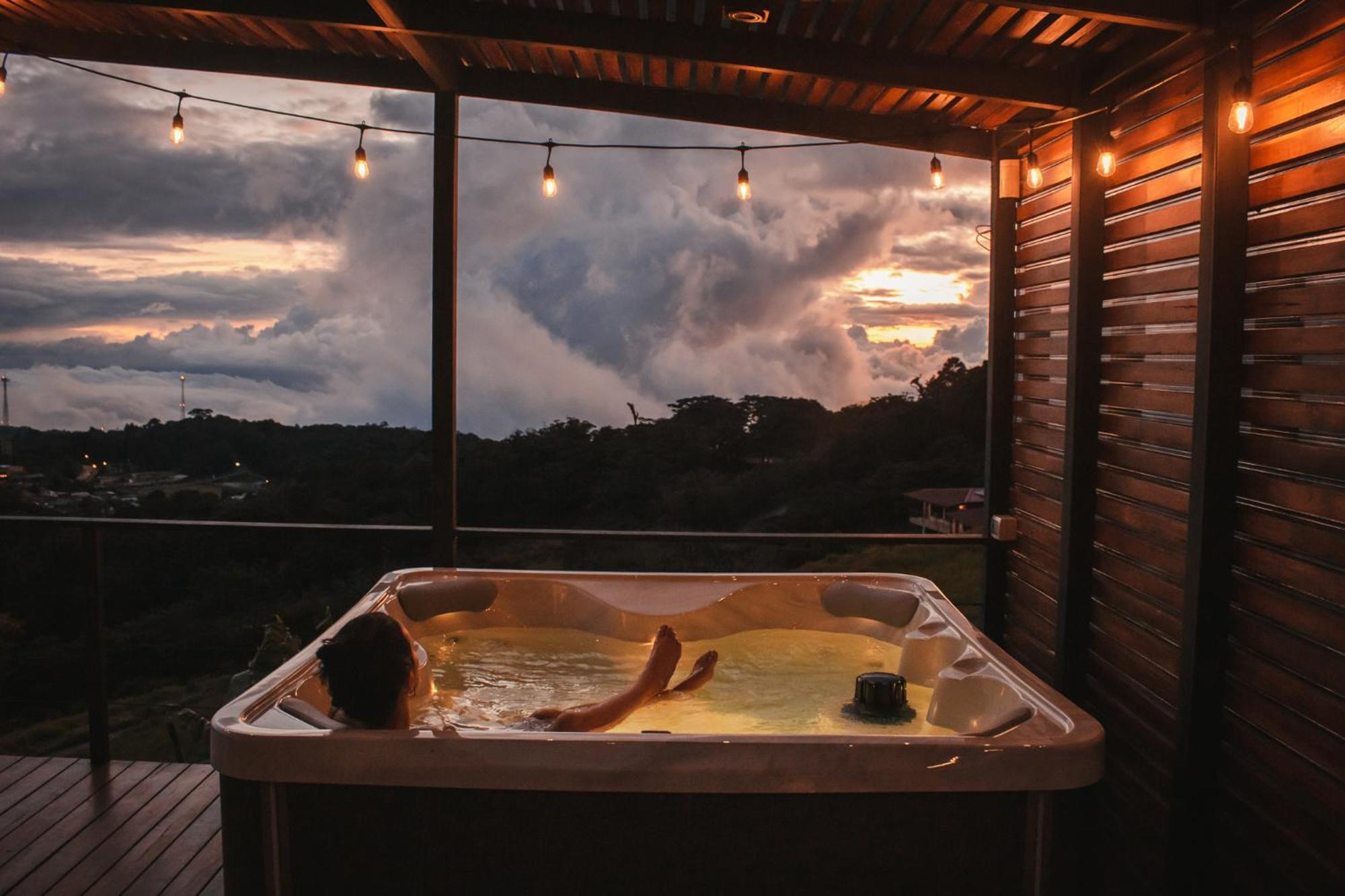 Ananta Forest - Glamping Dome - Hot Tub - Sunset & Gulf View