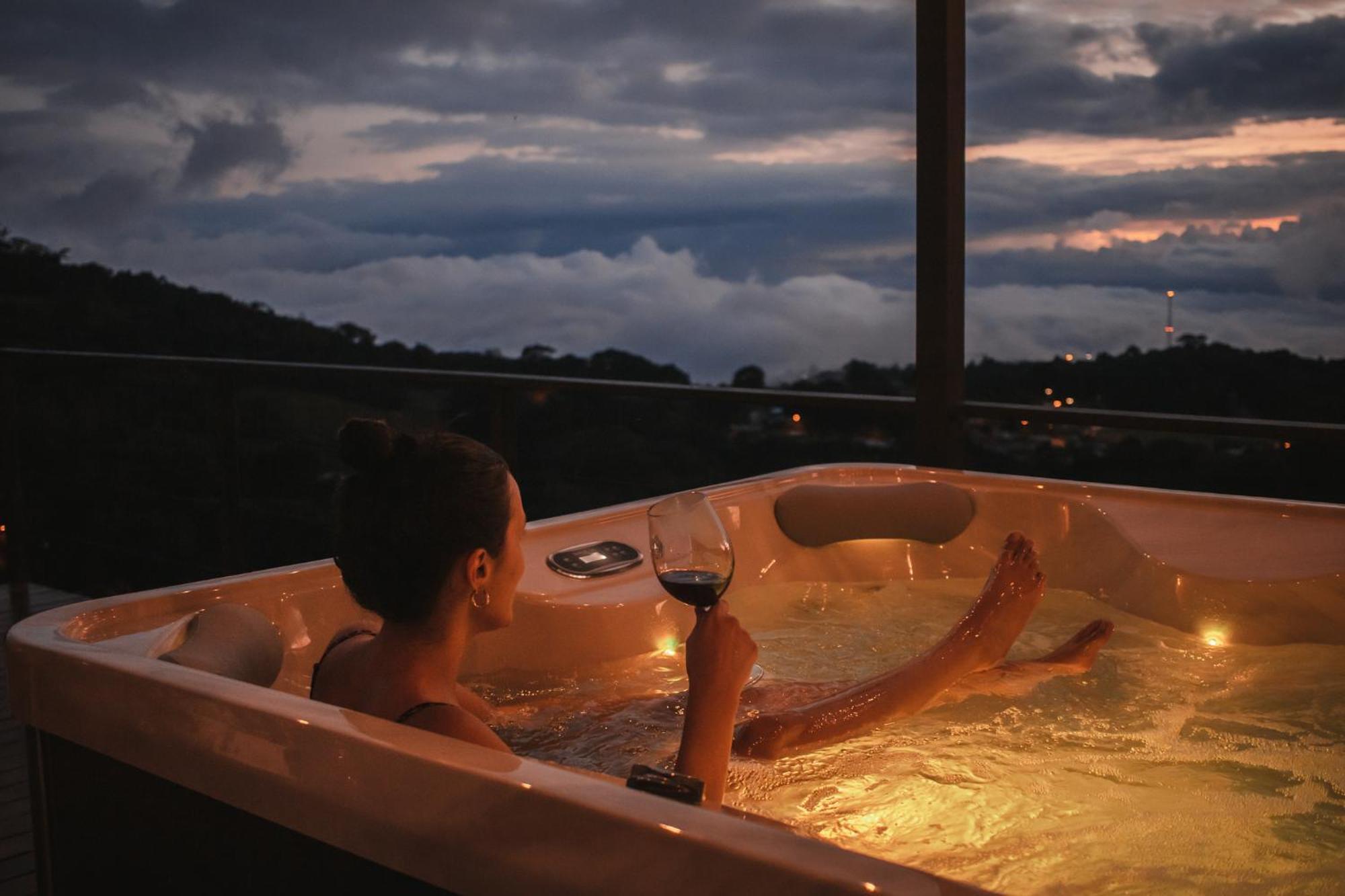 Ananta Forest - Glamping Dome - Hot Tub - Sunset & Gulf View Monteverde