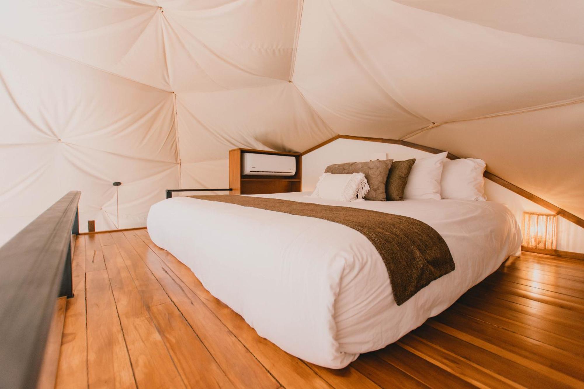 Ananta Forest - Glamping Dome - Hot Tub - Sunset & Gulf View Apartment Monteverde