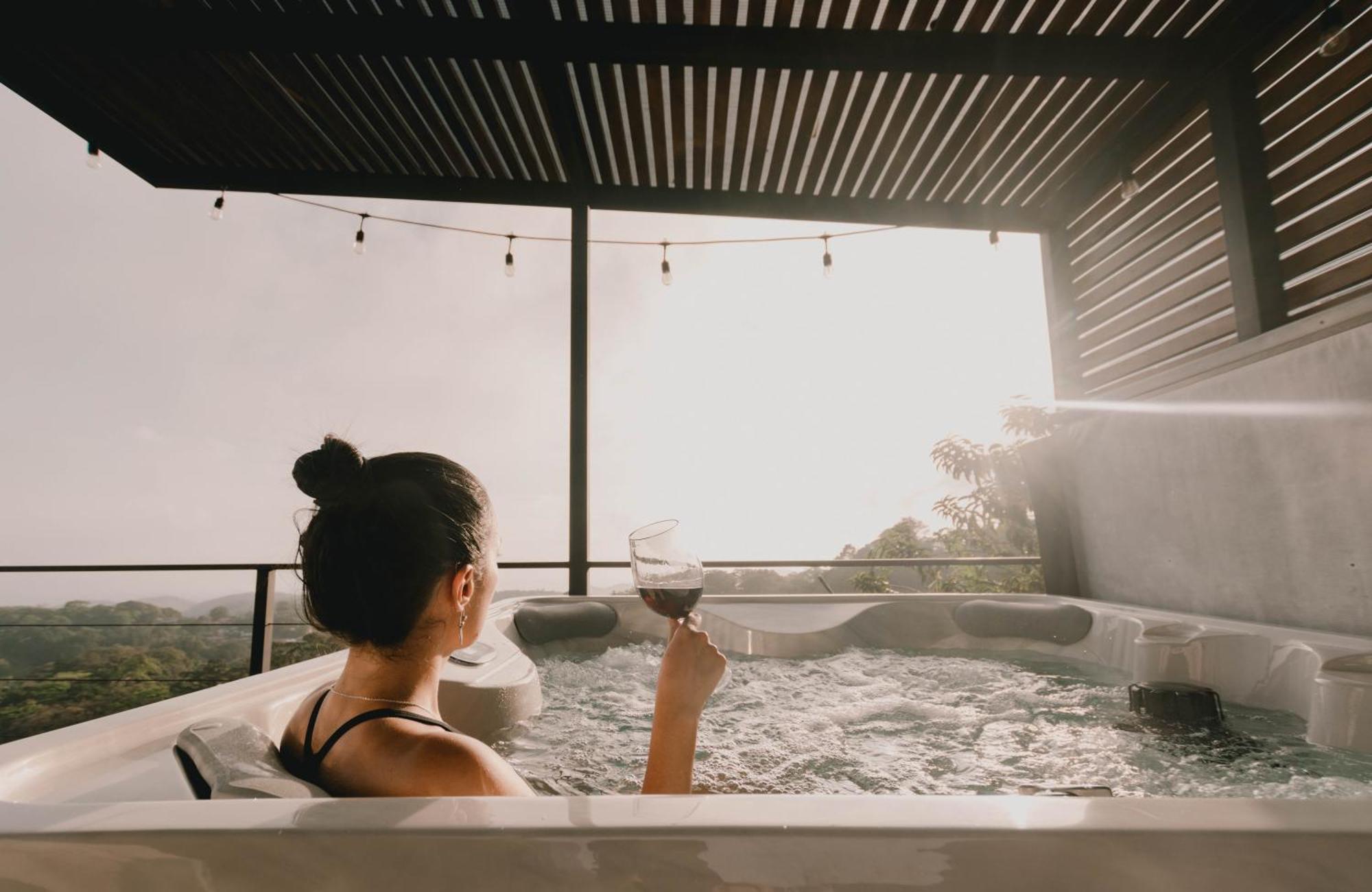 Ananta Forest - Glamping Dome - Hot Tub - Sunset & Gulf View Monteverde