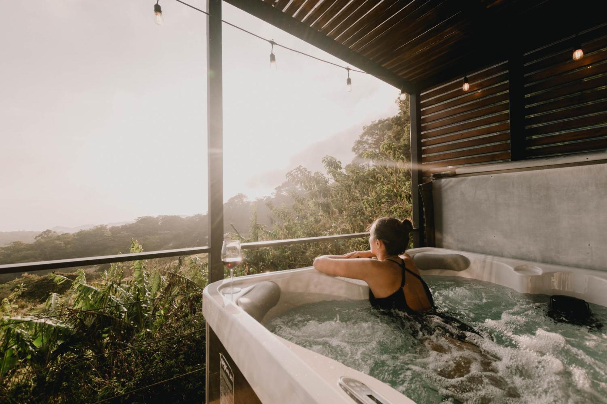 Apartment Ananta Forest - Glamping Dome - Hot Tub - Sunset & Gulf View Monteverde